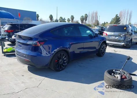 2022 Tesla Model Y Performance Dual Motor All-Wheel Drive z USA, uszkodzony, nr VIN 7SAYGDEF4NF510849